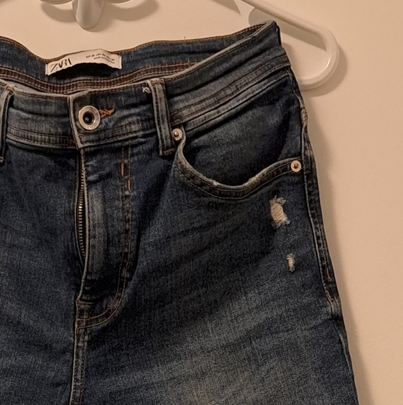 Skinny jeans - Picture 2 of 3